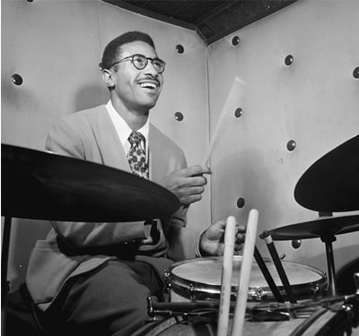 Baterista de jazz Max Roach