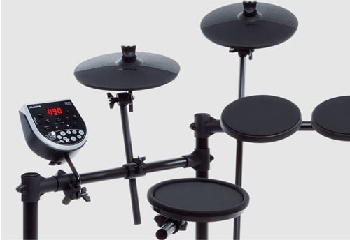 O kit de tambor electrónico Alesis DM6