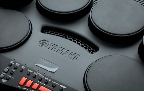 O kit de bateria electrónica portátil Yamaha DD-75