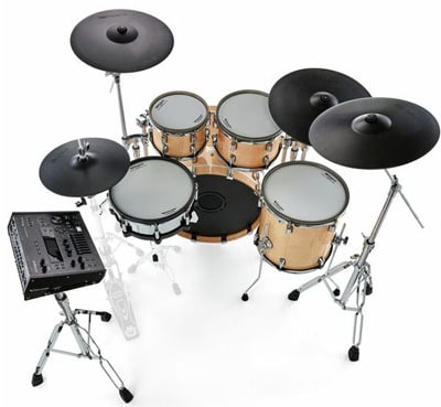 O design do kit de tambor electrónico Roland VAD706