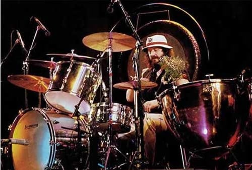 Led Zeppelin com um timpani