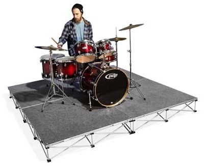 O pódio de bateria IntelliStage ISDRUM6424 8'x8'